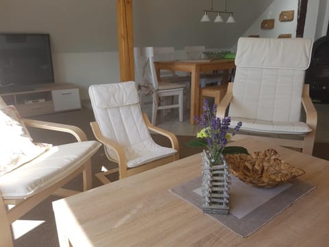 Living room, Decorative detail