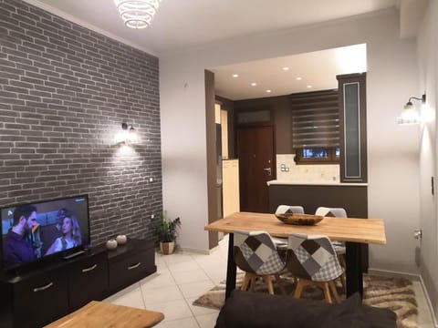 Library, Kitchen or kitchenette, Living room