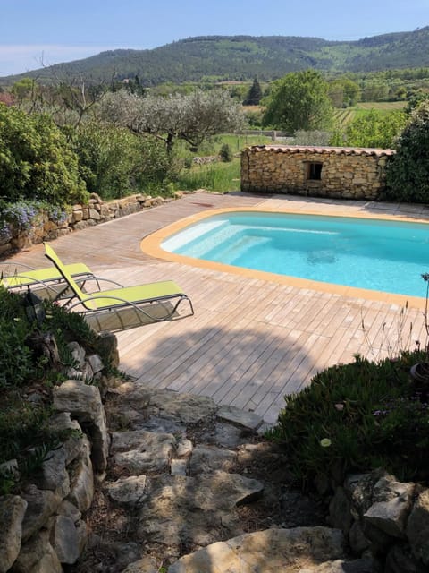 l'Oustaou B&B Piscine & Spa Bed and Breakfast in Besse-sur-Issole