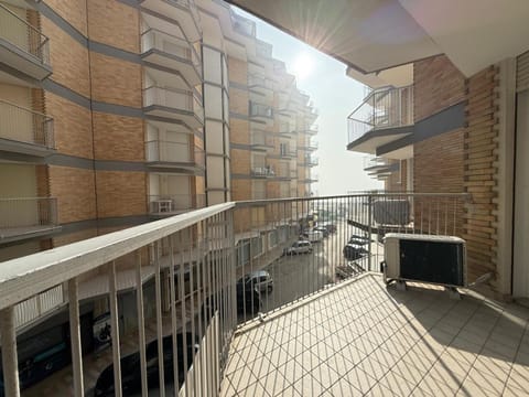 RESIDENCE CENTRO COMMERCIALE - WALTERIGATO Apartments SOLO PER FAMIGLIE Apartment in Lido di Jesolo