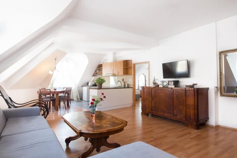 Kitchen or kitchenette, Living room, Photo of the whole room