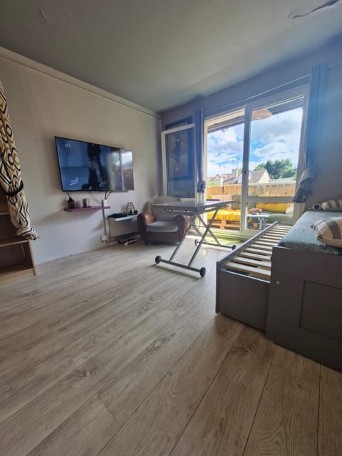 Cosy & Charming logement moderne proche Paris Apartment in Île-de-France