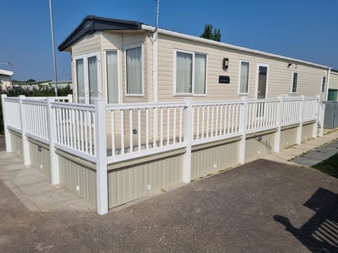 Pg115 GOLDEN PALM CHAPEL ST LEONARDS Apartment in Chapel Saint Leonards