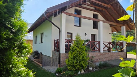 Property building, Garden, View (from property/room), Balcony/Terrace, Garden view