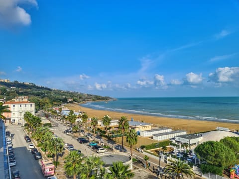 Bird's eye view, Sea view