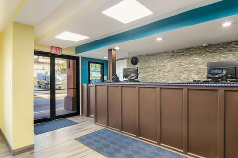 Lobby or reception, On site