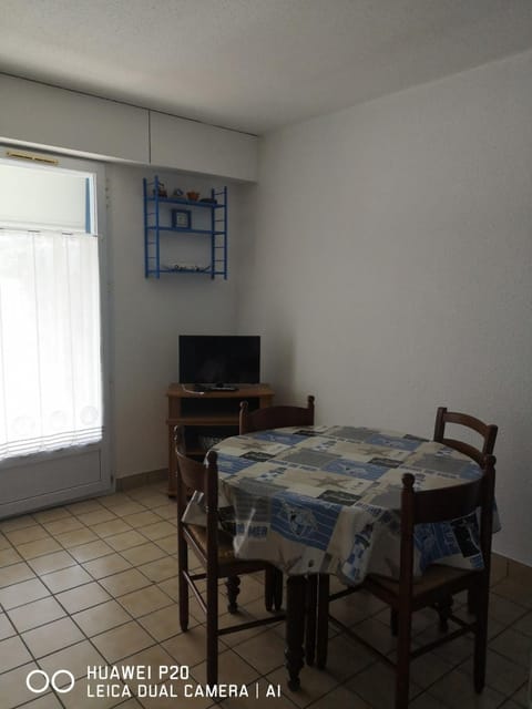 TV and multimedia, Dining area