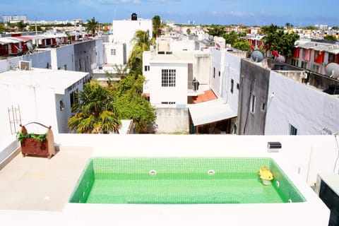Hot Tub, Pool view, Swimming pool