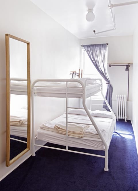 bunk bed