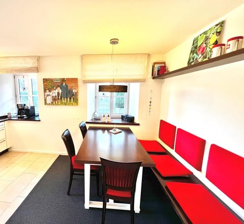 Dining area, kitchen
