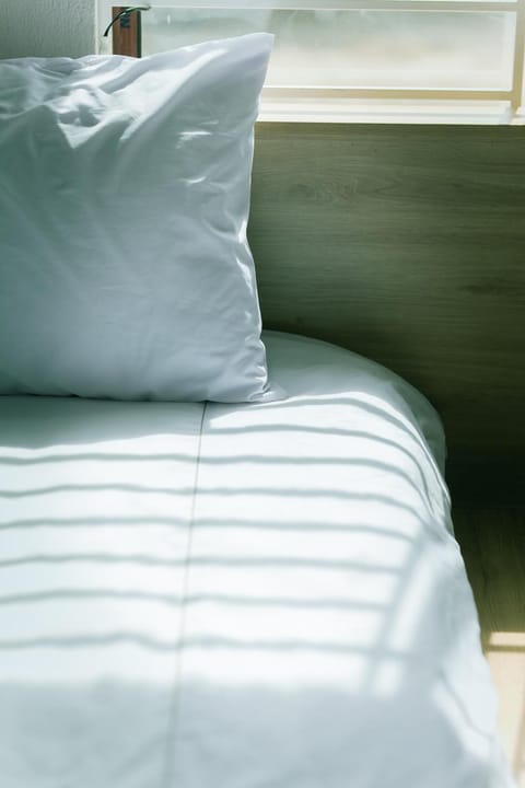 Bed, bunk bed
