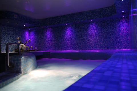 Spa and wellness centre/facilities, Swimming pool