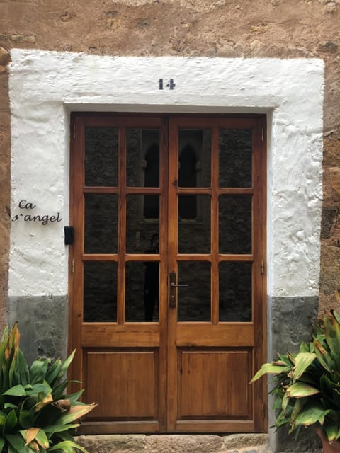 Facade/entrance, Day