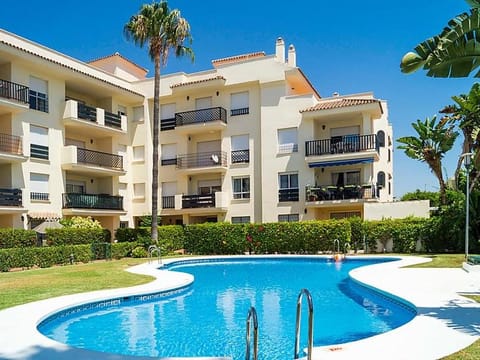 Property building, Pool view, Swimming pool, Swimming pool