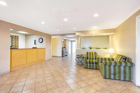 Lobby or reception, On site