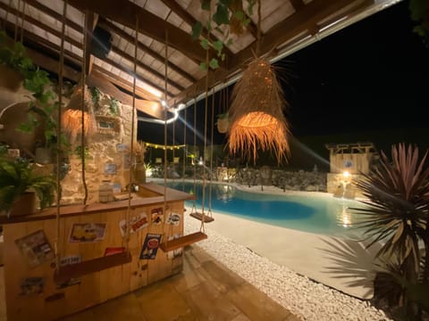 Balcony/Terrace, Lounge or bar, Pool view