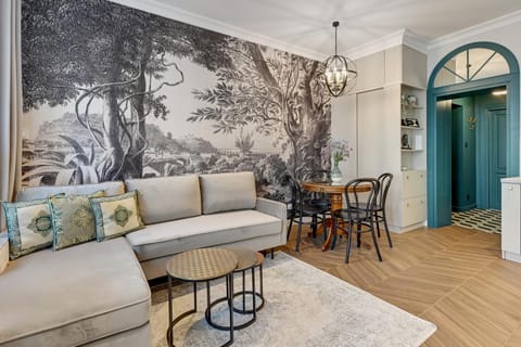 Living room, Seating area, Dining area