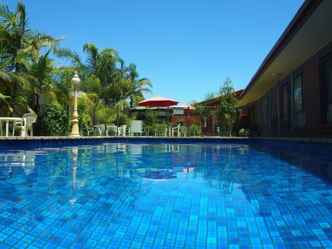 Swimming pool, Swimming pool