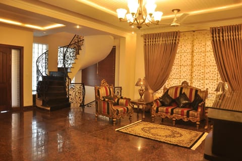 Lobby or reception, Seating area