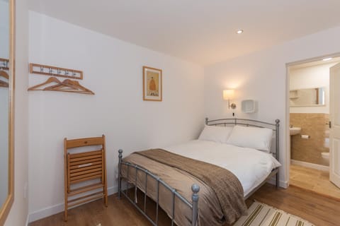 Garden Studio Apartment St Andrews - Free Parking Apartment in Saint Andrews