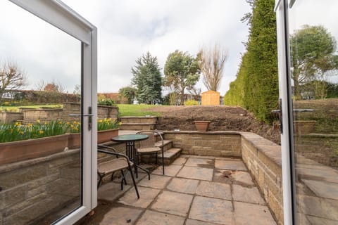 Garden Studio Apartment St Andrews - Free Parking Apartment in Saint Andrews