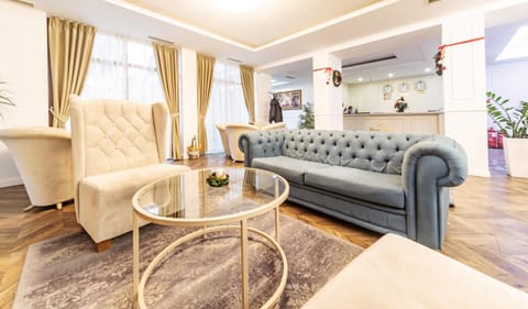 Living room, Seating area, Family, heating