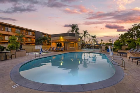 Pool view, Swimming pool