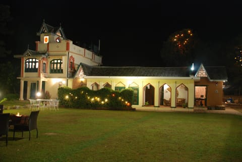 Property building, Garden