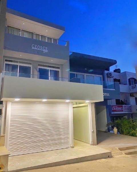 George Deluxe Apartments Apartment in Stalida