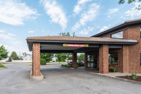Property building, On site