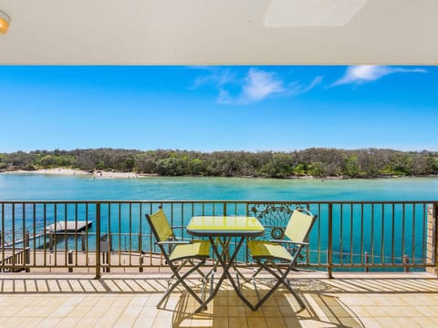 Patio, Day, Natural landscape, View (from property/room), Balcony/Terrace, Dining area, River view, Sea view