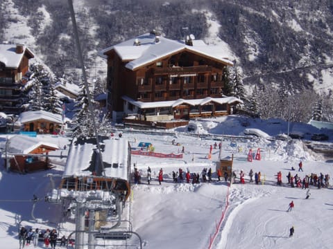 Property building, Winter, Skiing, Mountain view