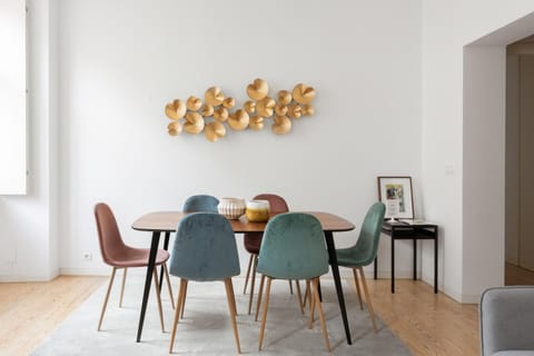 Living room, Dining area
