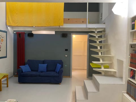 Blu Klein Apartment in Foligno