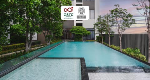 Pool view, Swimming pool