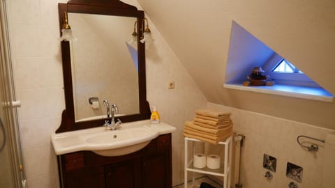 Haus "Zur Seebrücke" - Deichblick Apartment in Zingst