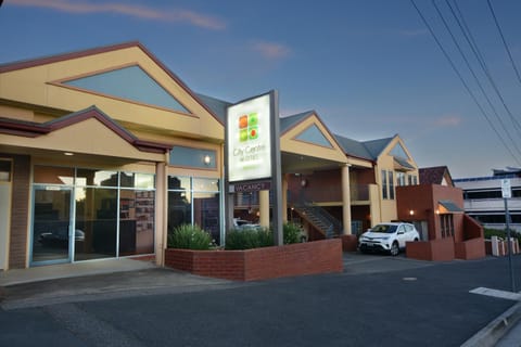 Facade/entrance, Property logo or sign, Sunset