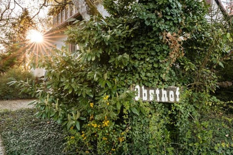 Gästehaus Obsthof Gottenheim Bed and Breakfast in Freiburg