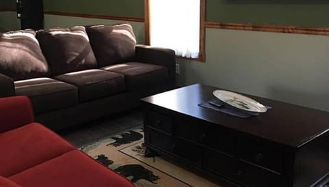 The Lodge - Chestnut Log Cabin Cabin in West Virginia