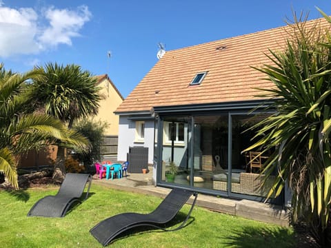Les Palmiers gite 7 personnes plages du débarquement House in Normandy