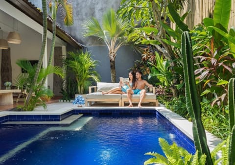 Patio, Day, Natural landscape, Garden, Garden view, Pool view, Swimming pool, sunbed