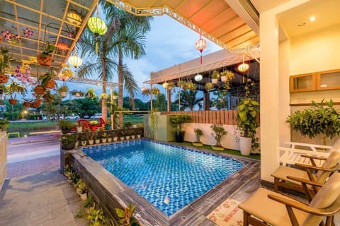 Pool view, Swimming pool