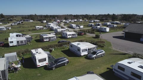 Property building, Neighbourhood