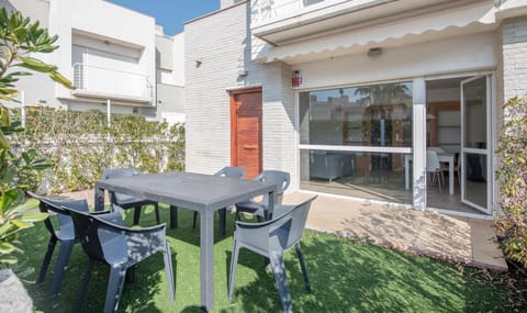 Patio, Balcony/Terrace