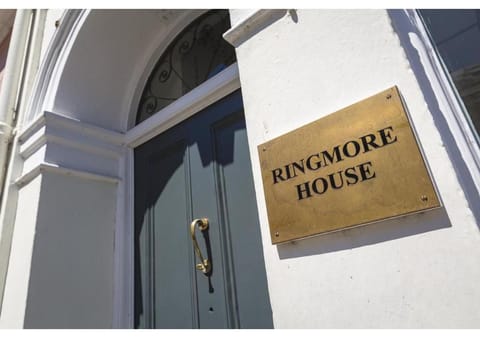 The Old Post Office - Parking Available - 75 meters Estuary House in Salcombe