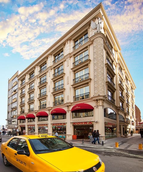 Property building, Day, City view