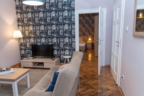 Living room, Decorative detail