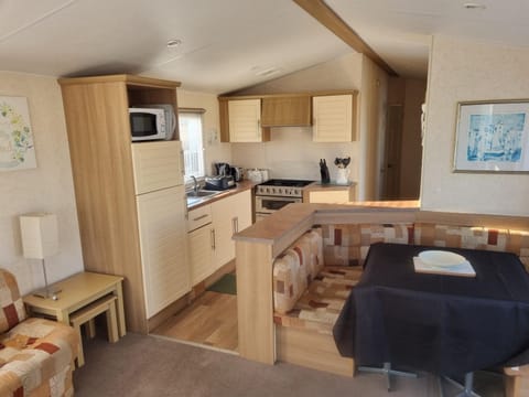 S460 8 BERTH CARAVAN ON THE GOLDEN PALM CHAPEL ST LEONARDS Apartment in Chapel Saint Leonards