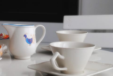 Coffee/tea facilities, Italian breakfast