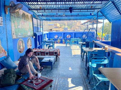 Restaurant/places to eat, Seating area